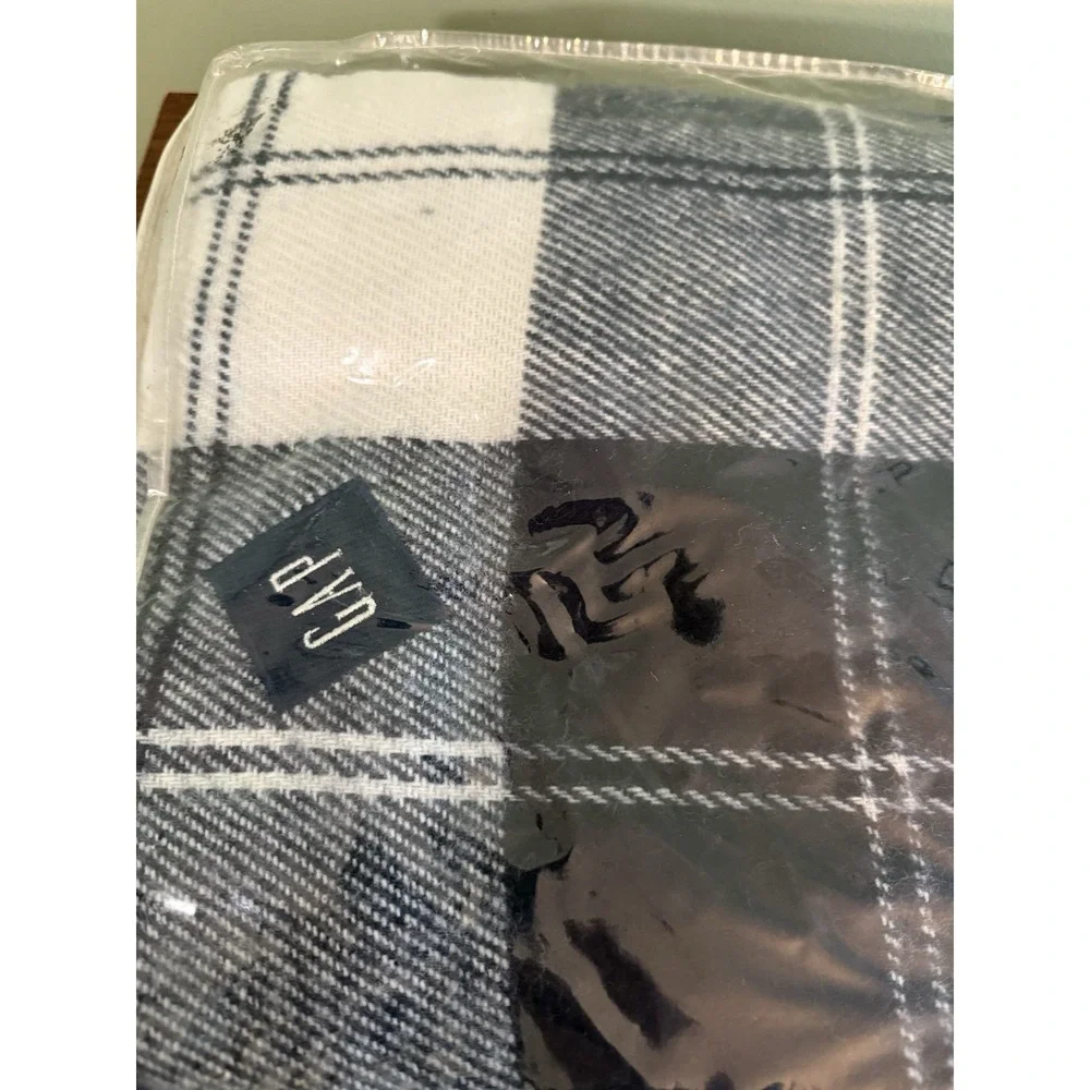 VINTAGE  Gap Faribo FRINGED Pal-A-Robe Blue Plaid PONCHO‎ ROBE 50X72 New Rare